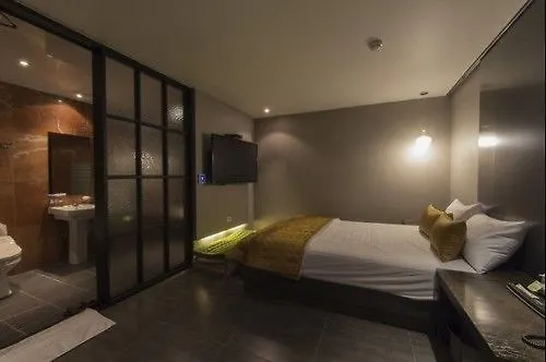 The Lazzi Hotel Dongnae Busan 2*,